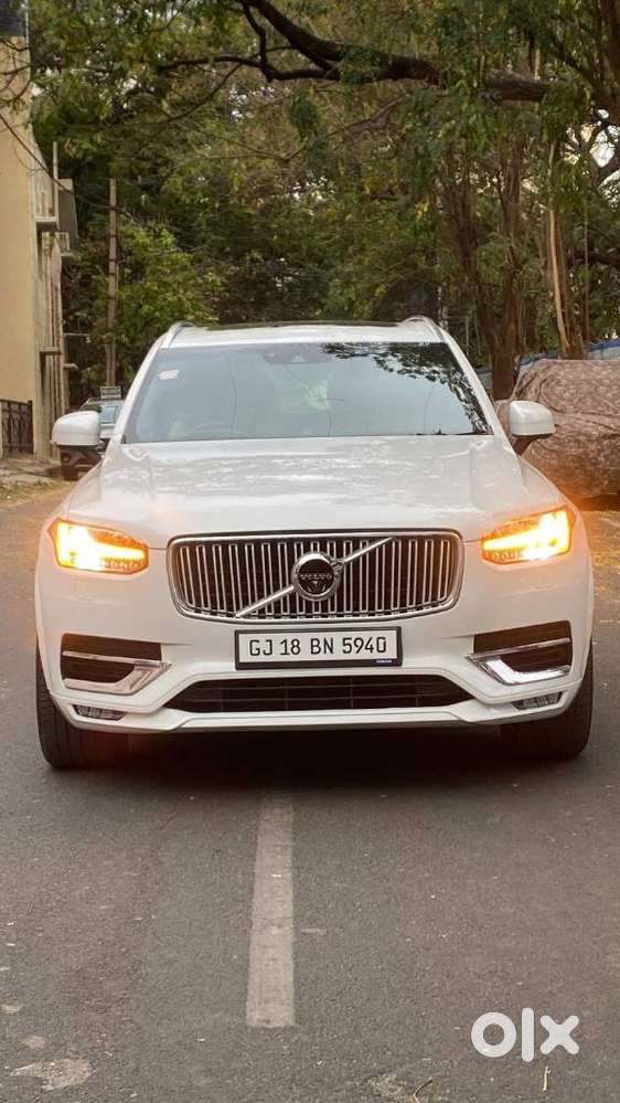 2021 D5 Momentum — ₹52.0L on OLX