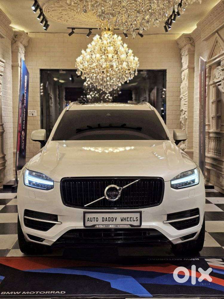 2017 T8 Excellence — ₹29.5L on OLX