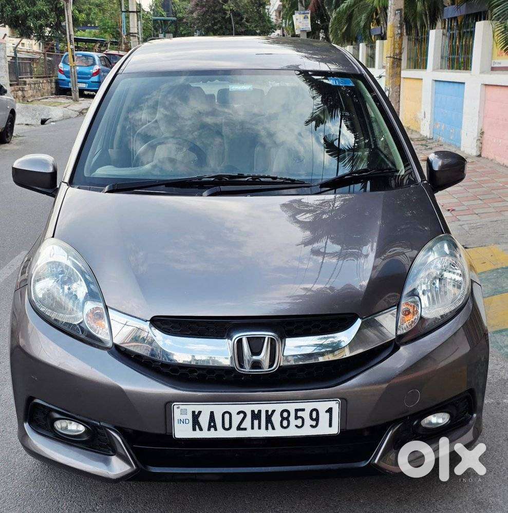 2015 V i-VTEC — ₹5.20L on OLX
