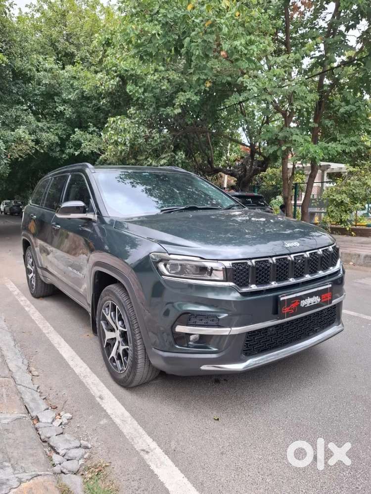 2025 Limited Plus 4x2 AT — ₹35.0L on OLX