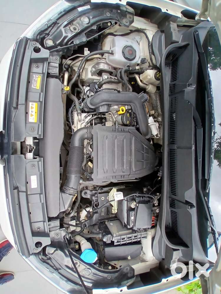 2025 1.0 TSI Highline — ₹13.0L on OLX