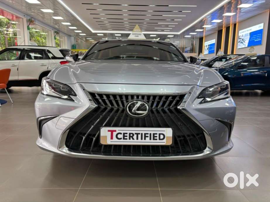2023 300h — ₹47.0L on OLX