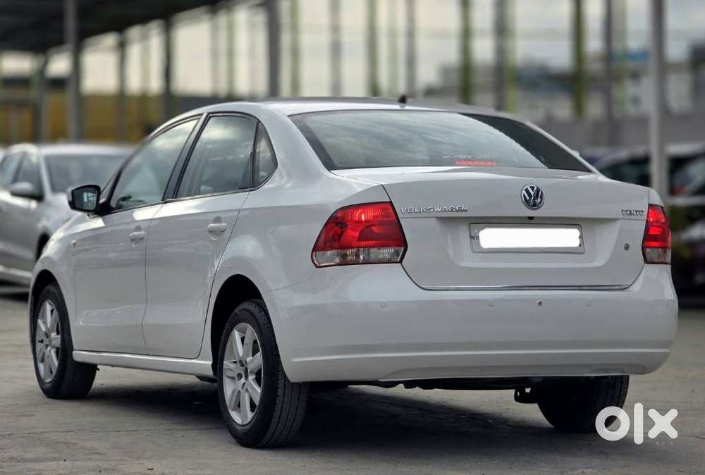 2011 [2010-2015] 1.6 Petrol Highline — ₹2.25L on OLX