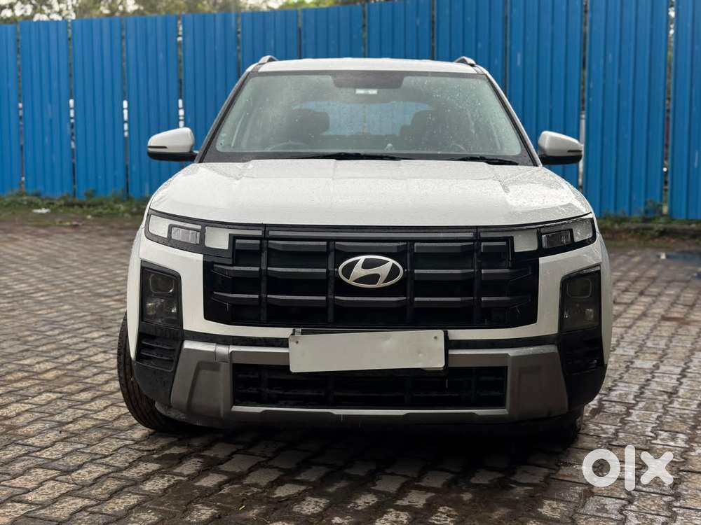 2024 1.6 EX Petrol — ₹10.5L on OLX