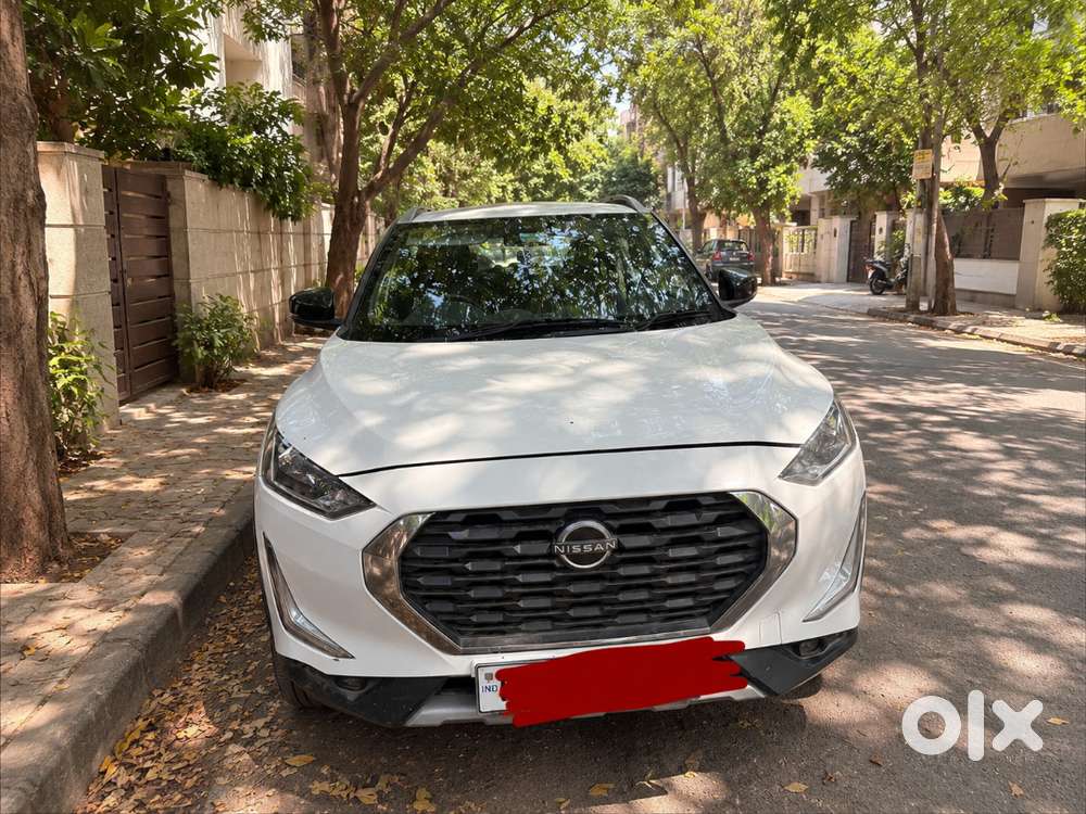 2022 1.0 XV — ₹4.40L on OLX