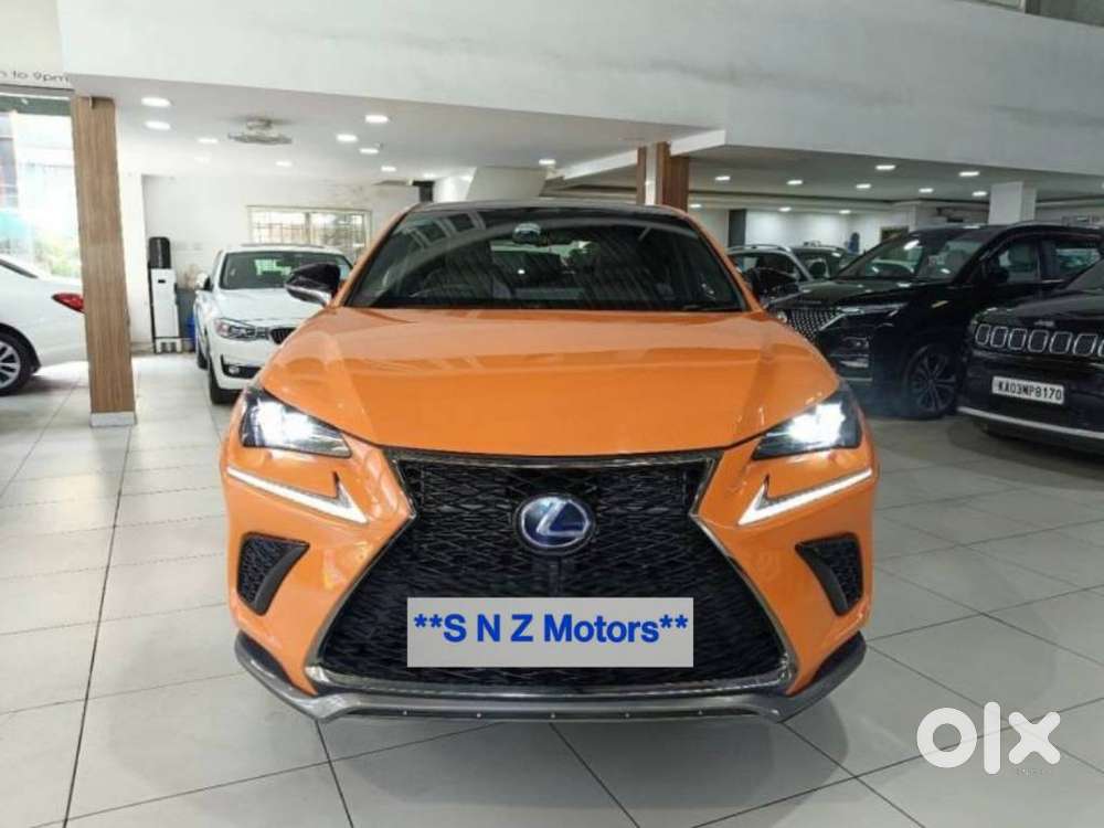 2018 300h Luxury — ₹35.5L on OLX