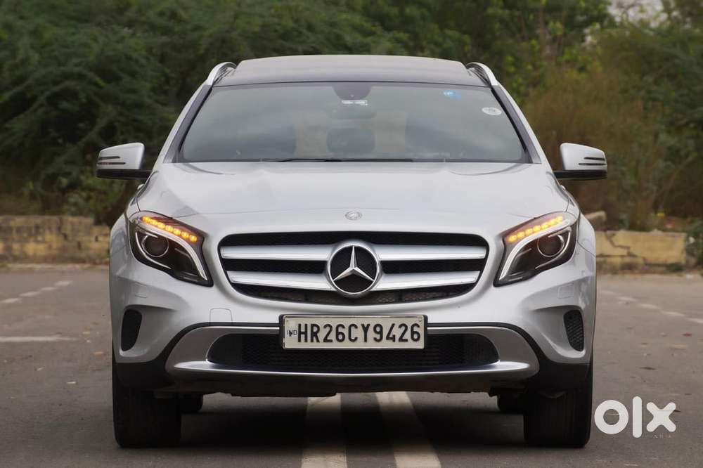 2016 GLA 200 — ₹11.8L on OLX
