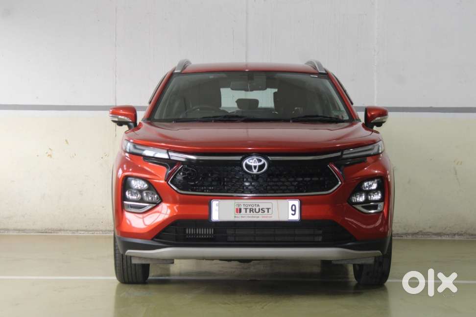 2024 V 1.0 Petrol MT — ₹9.00L on OLX