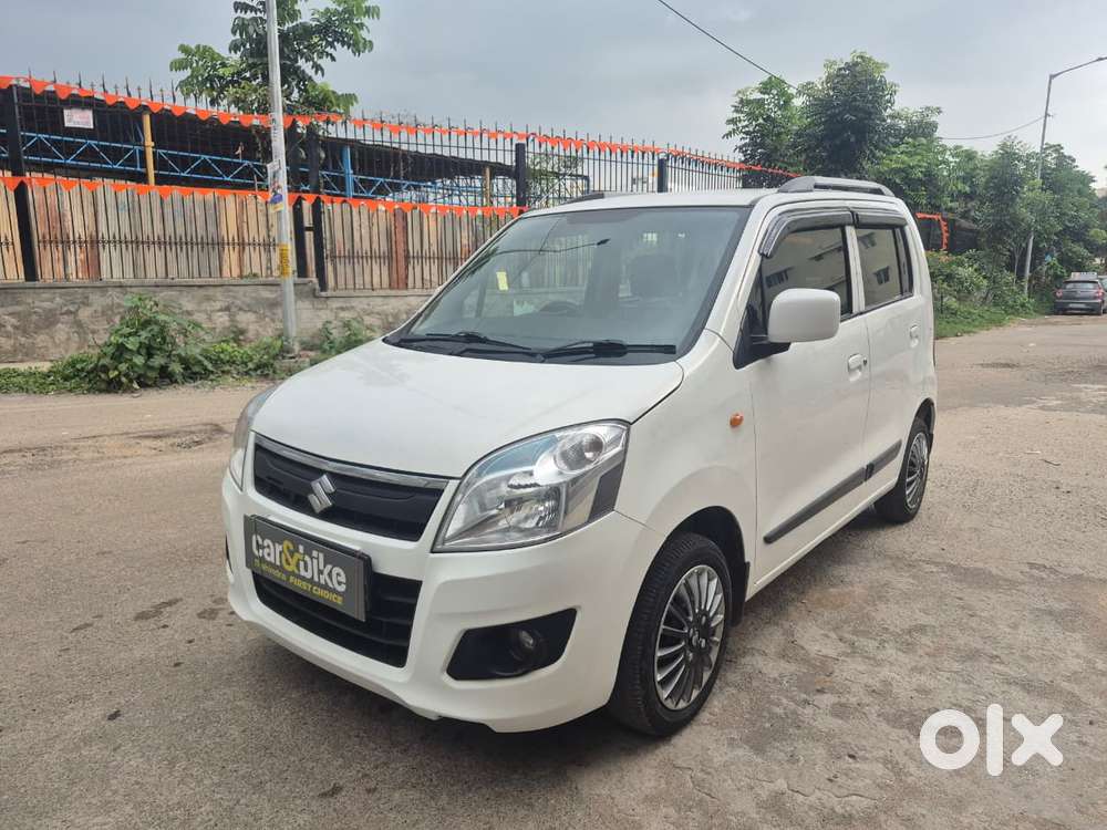 2019 2015-2019 1.0 VXI AMT — ₹3.95L on OLX