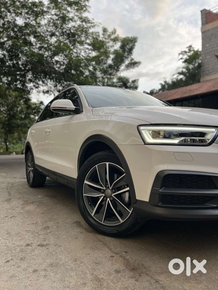 2019 2015-2017 2.0 35 TDI Quattro Premium — ₹27.5L on OLX