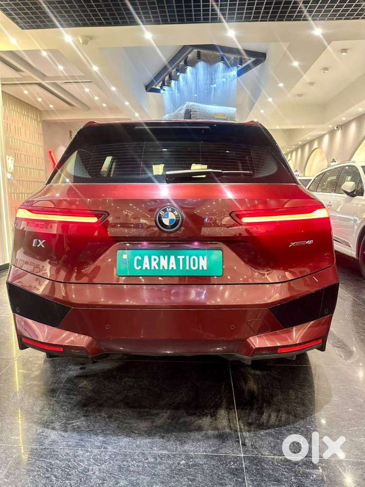 2024 xDrive 40 — ₹64.0L on OLX