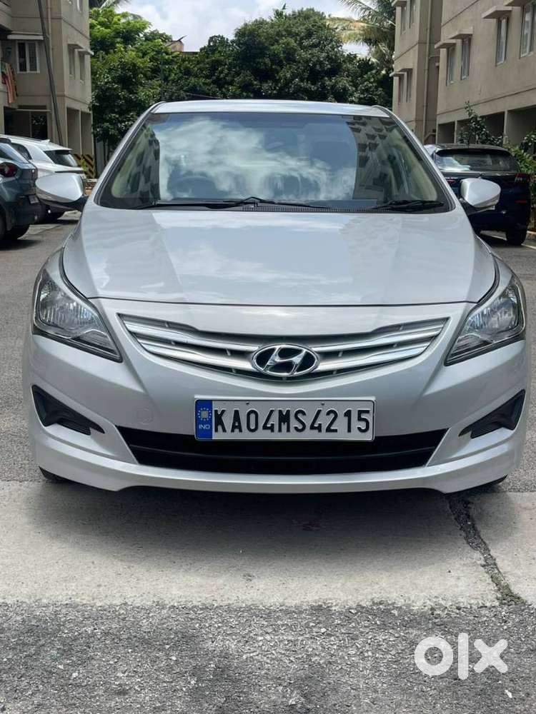 2016 [2015-2017] FLUIDIC 4S 1.6 VTVT EX — ₹5.30L on OLX