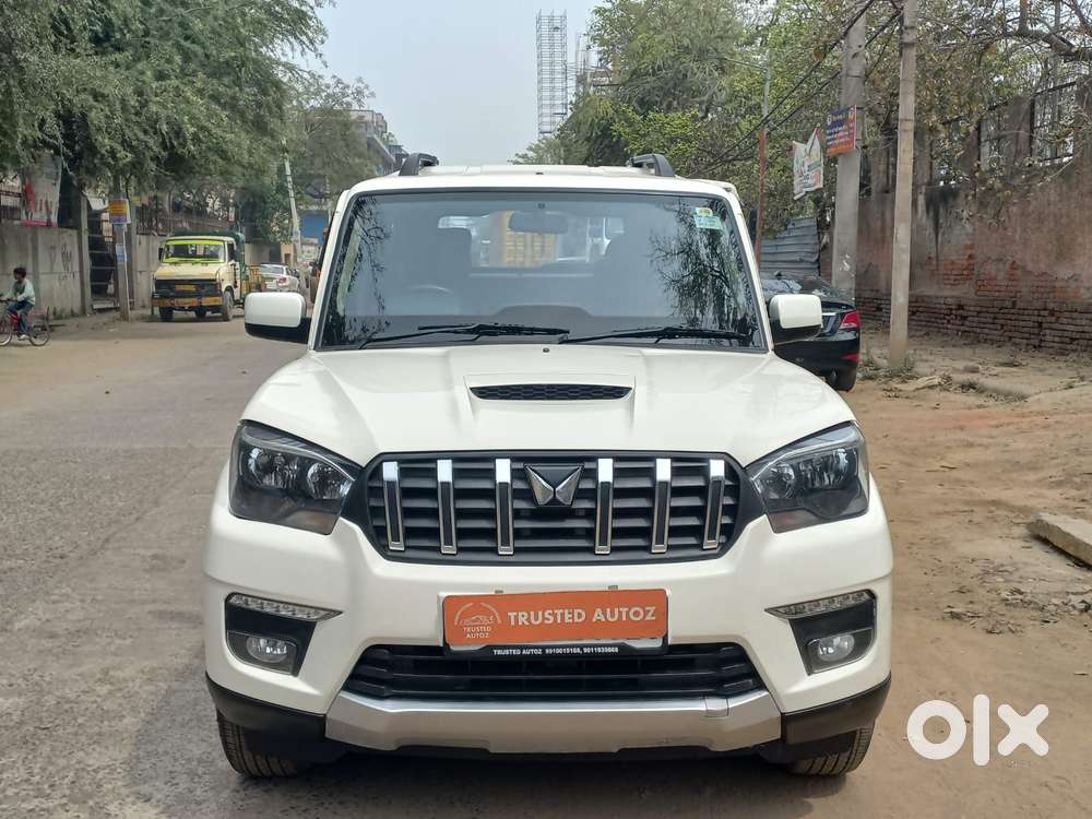 2024 S8 — ₹13.9L on OLX