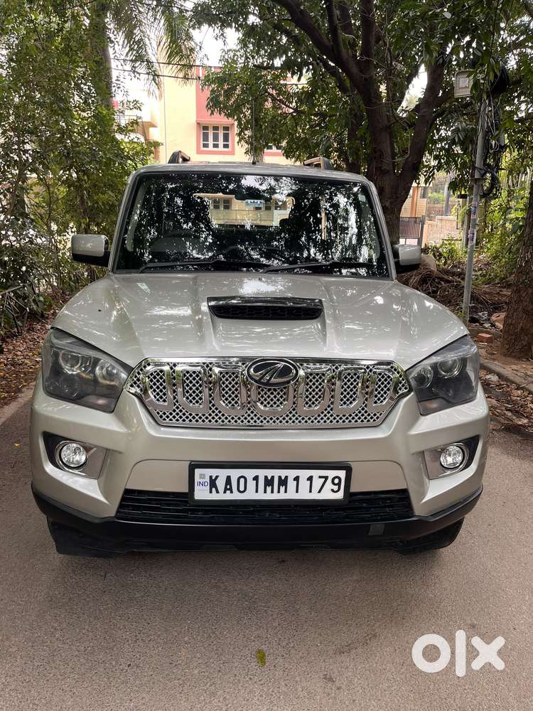 2015 S10 — ₹8.10L on OLX