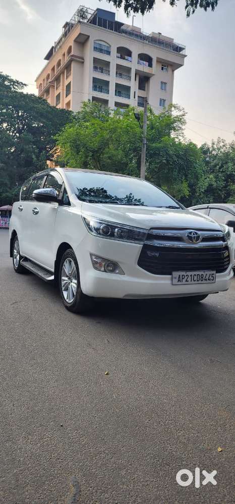2018 2.8Z Automatic — ₹16.5L on OLX