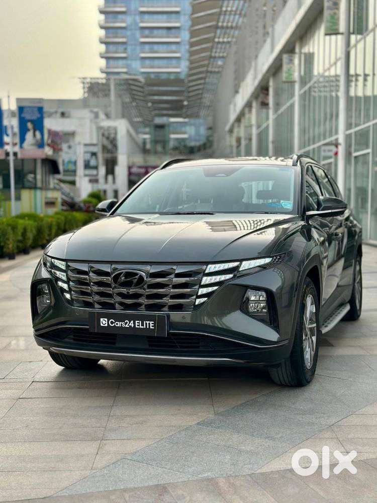 2023 Signature 2.0 AT Petrol — ₹21.9L on OLX