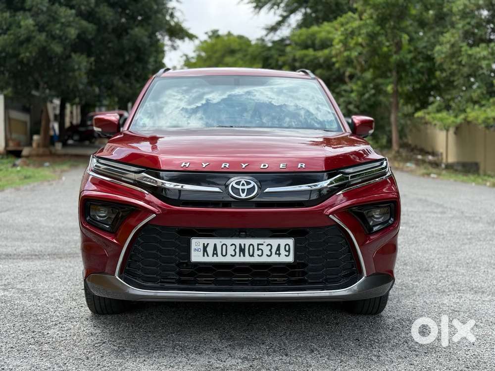 2023 1.5 V Hybrid — ₹16.2L on OLX
