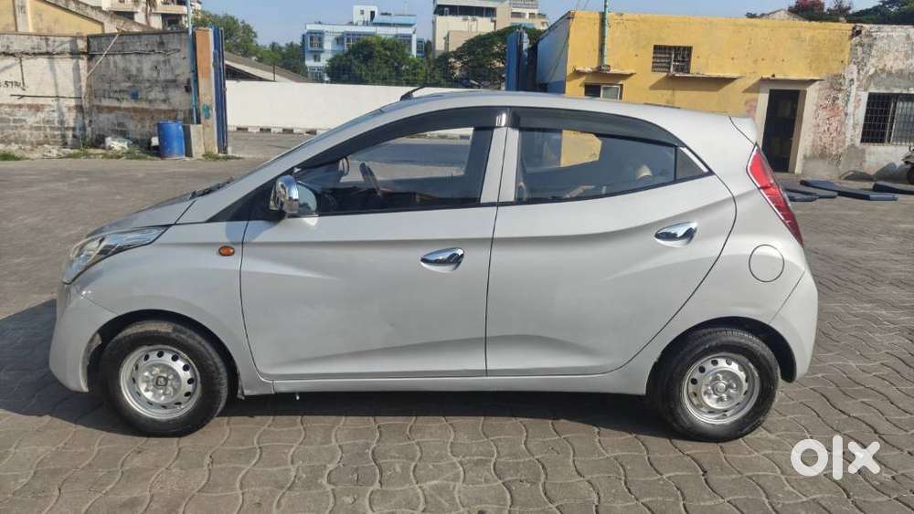 2014 D Lite Plus Option — ₹2.49L on OLX