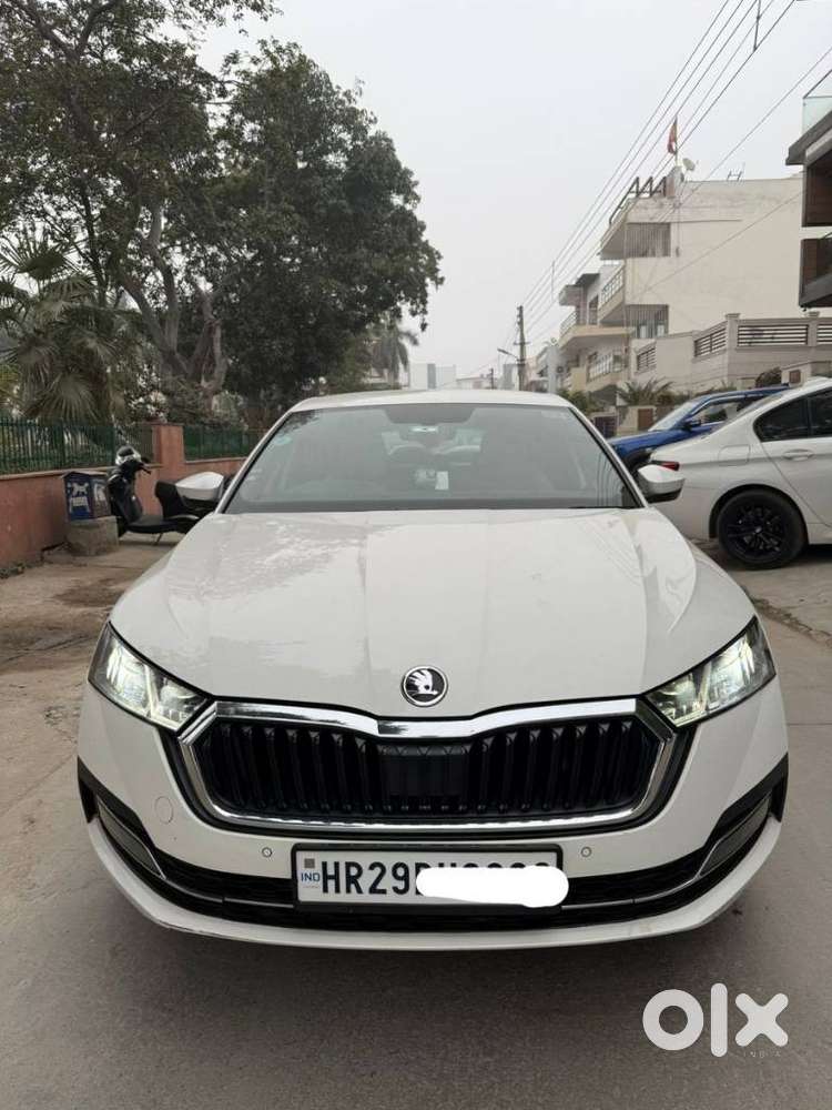 2022 2.0 L K TSI AT — ₹19.9L on OLX