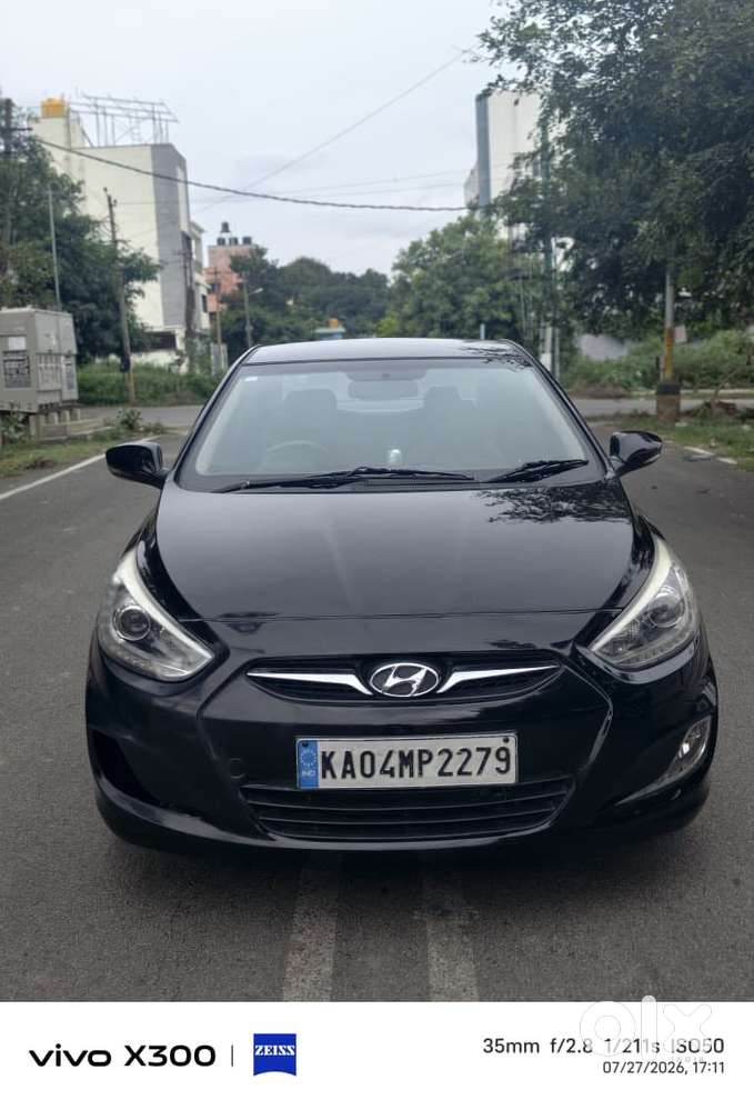 2014 1.6 CRDi SX Automatic — ₹4.65L on OLX