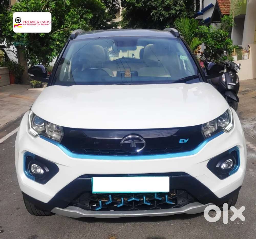 2023 XZ Plus Lux — ₹11.5L on OLX