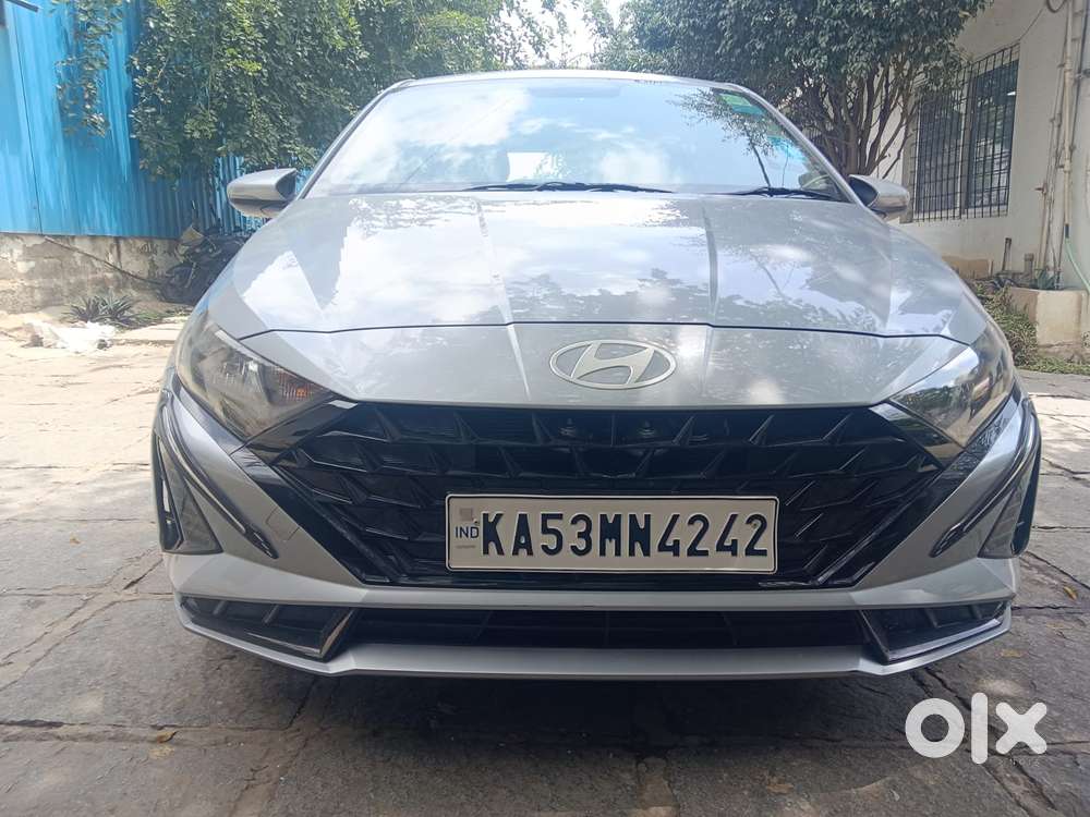 2025 1.2 Sportz MT — ₹7.95L on OLX