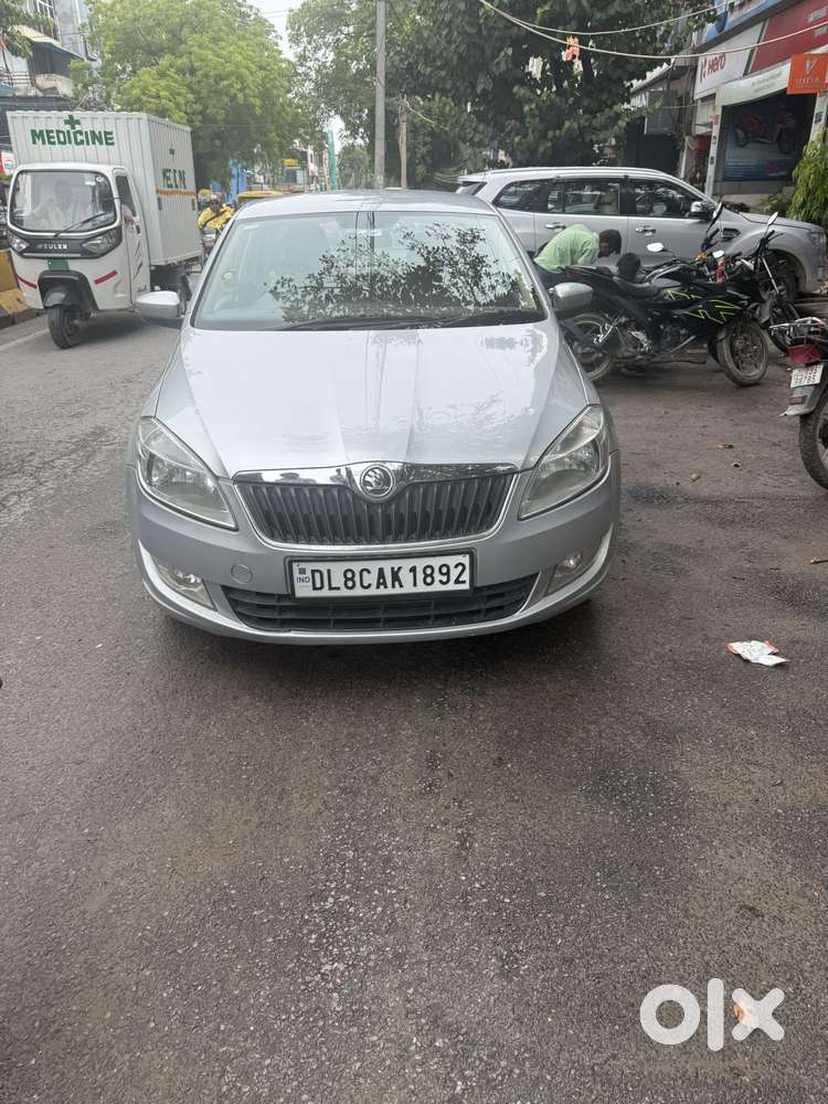 2015 [2011-2016] 1.6 Elegance MPI AT — ₹3.50L on OLX