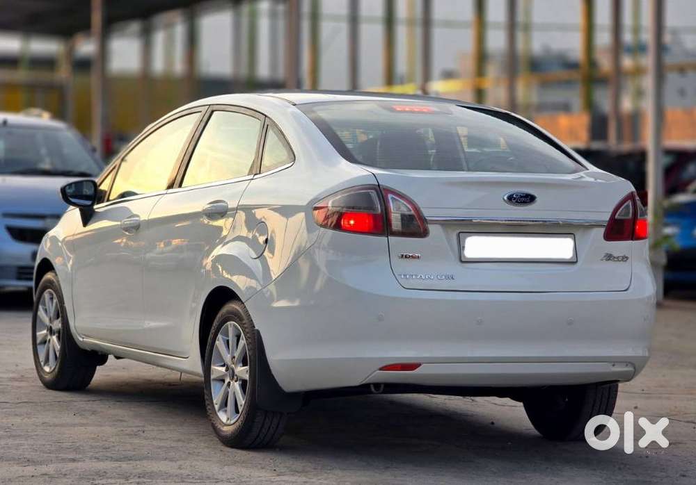 2012 1.5 Titanium Plus Diesel — ₹2.40L on OLX
