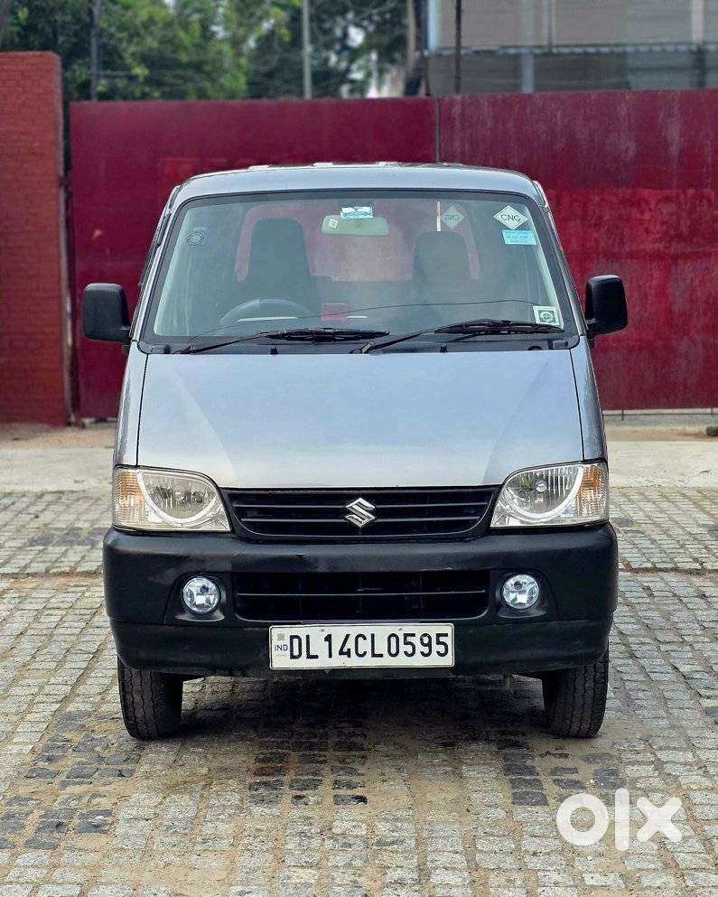 2025 5 STR AC(O) CNG — ₹6.20L on OLX