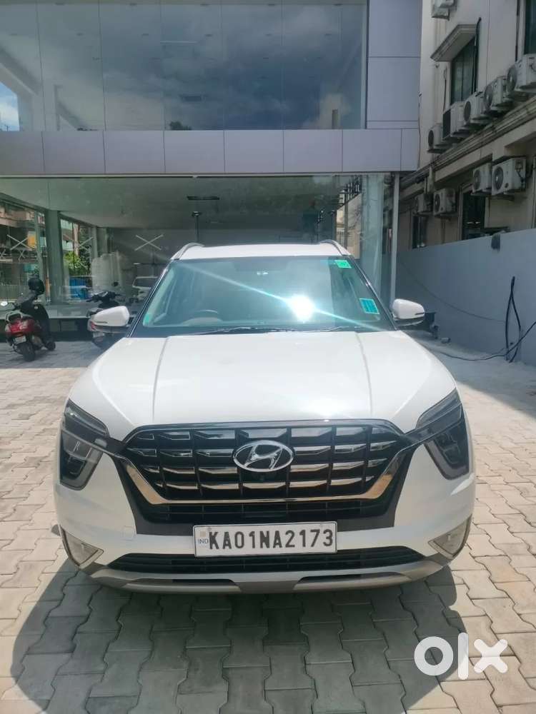 2023 Hyundai Alcazar, 2023, Petrol — ₹13.5L on OLX