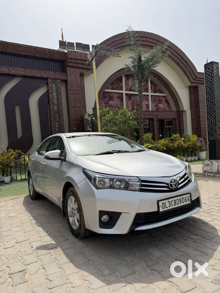 2014 Toyota Corolla Altis, 2014, Petrol — ₹3.95L on OLX
