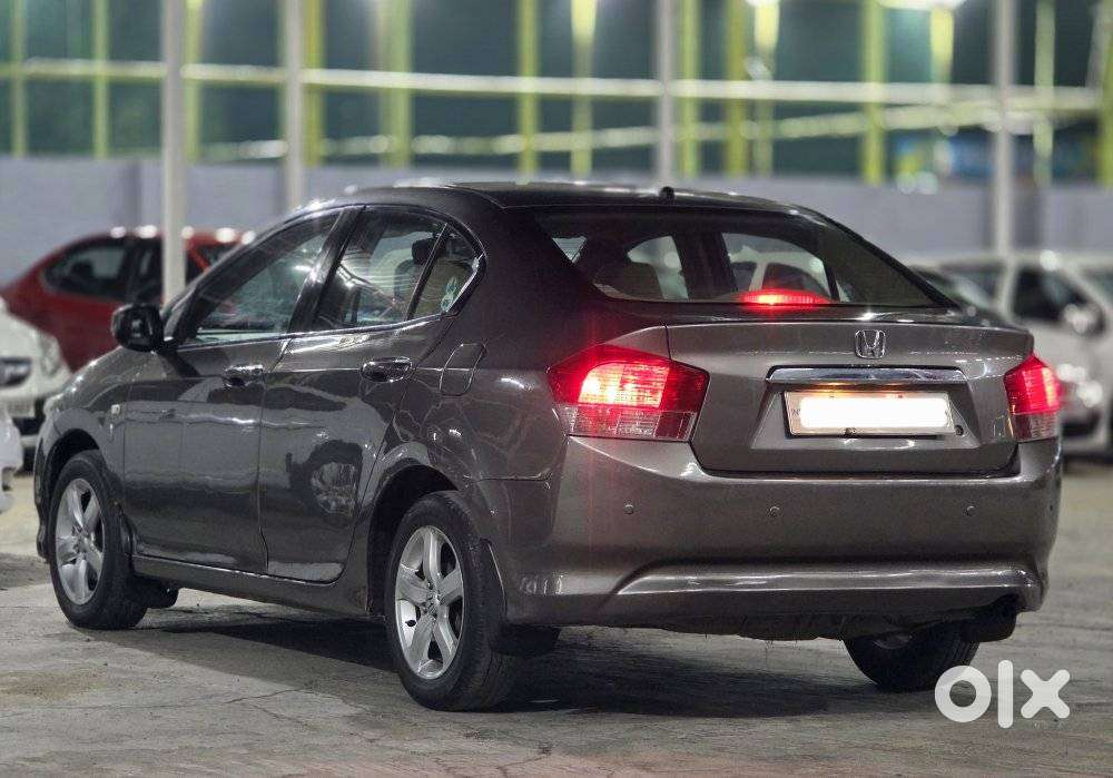 2011 S Elegance — ₹2.25L on OLX