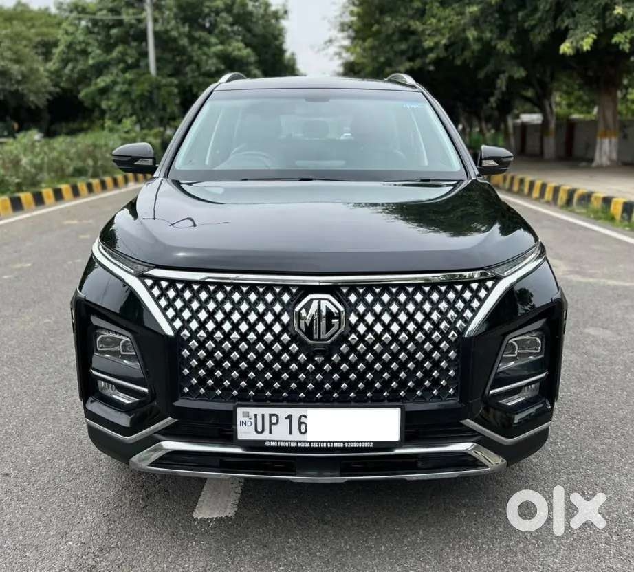 2025 MG Hector, 2025, Petrol — ₹15.8L on OLX