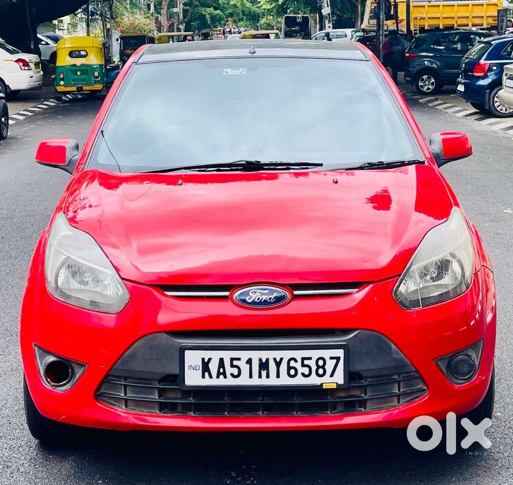 2010 2010-2012 Petrol Titanium — ₹1.70L on OLX