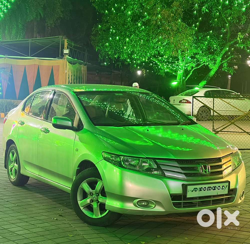 2011 V AT I-VTEC — ₹2.85L on OLX