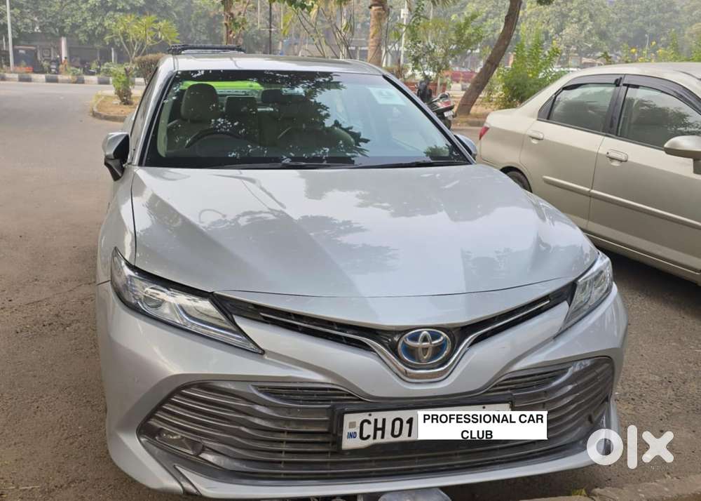 2019 Hybrid — ₹19.9L on OLX