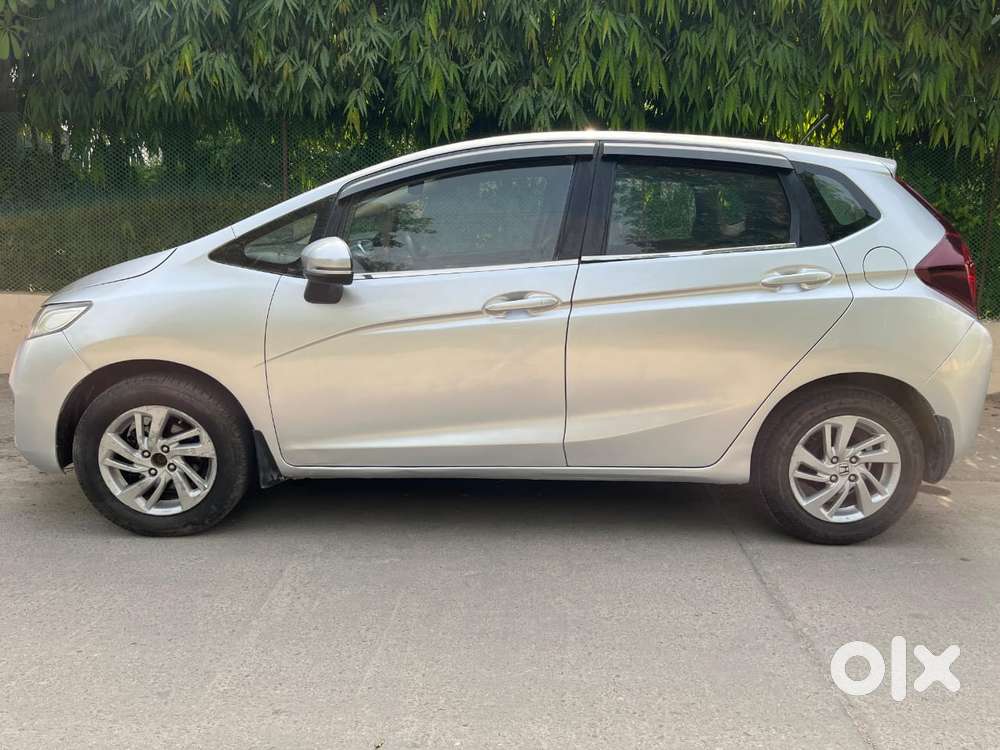 2019 V MT Privilege — ₹3.85L on OLX