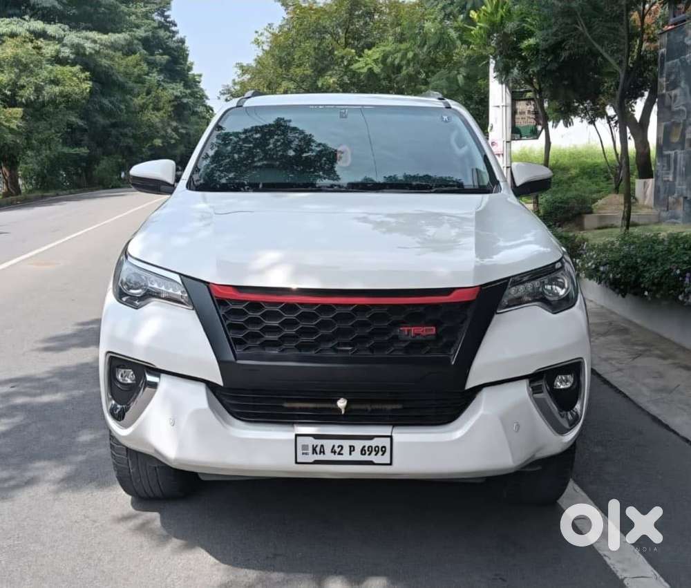 2018 4X2 MT 2.8 Diesel — ₹25.9L on OLX
