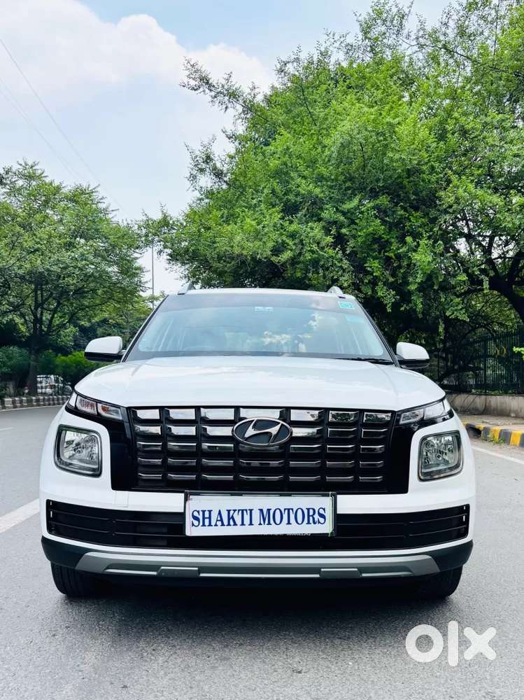 2025 Hyundai Venue, 2025, Petrol — ₹7.65L on OLX