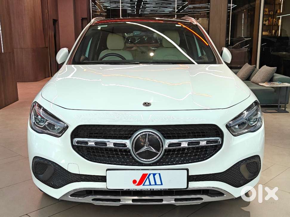 2023 220d — ₹42.8L on OLX