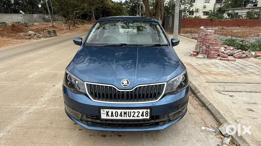 2018 [2016-2018] 1.6 Style Plus MPI AT — ₹5.50L on OLX