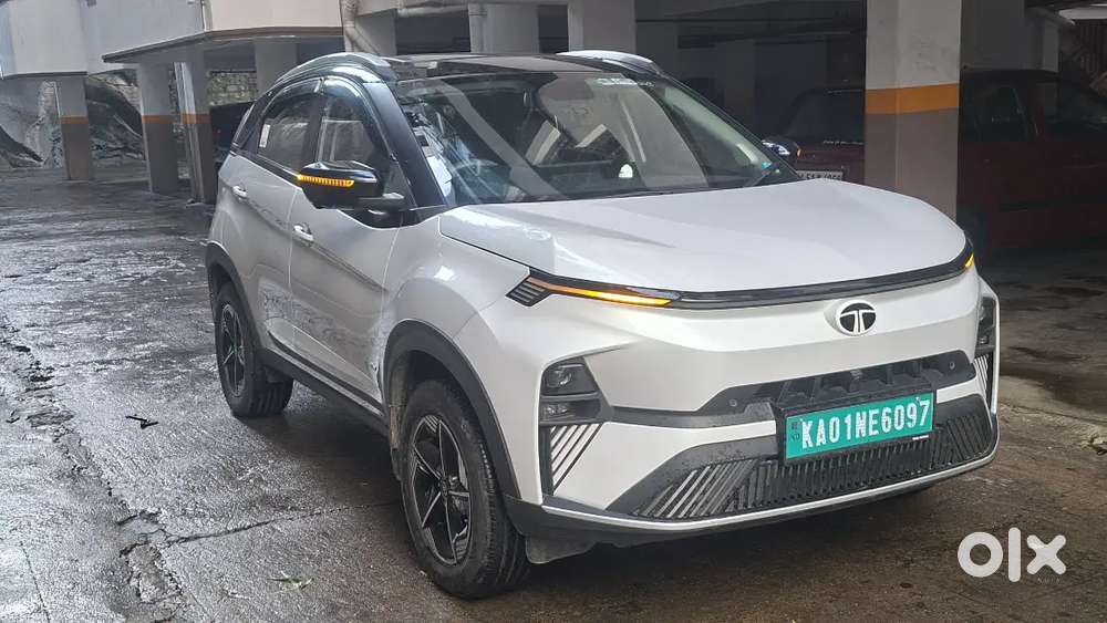 2025 3.3 KW XZ Plus Lux  — ₹13.9L on OLX