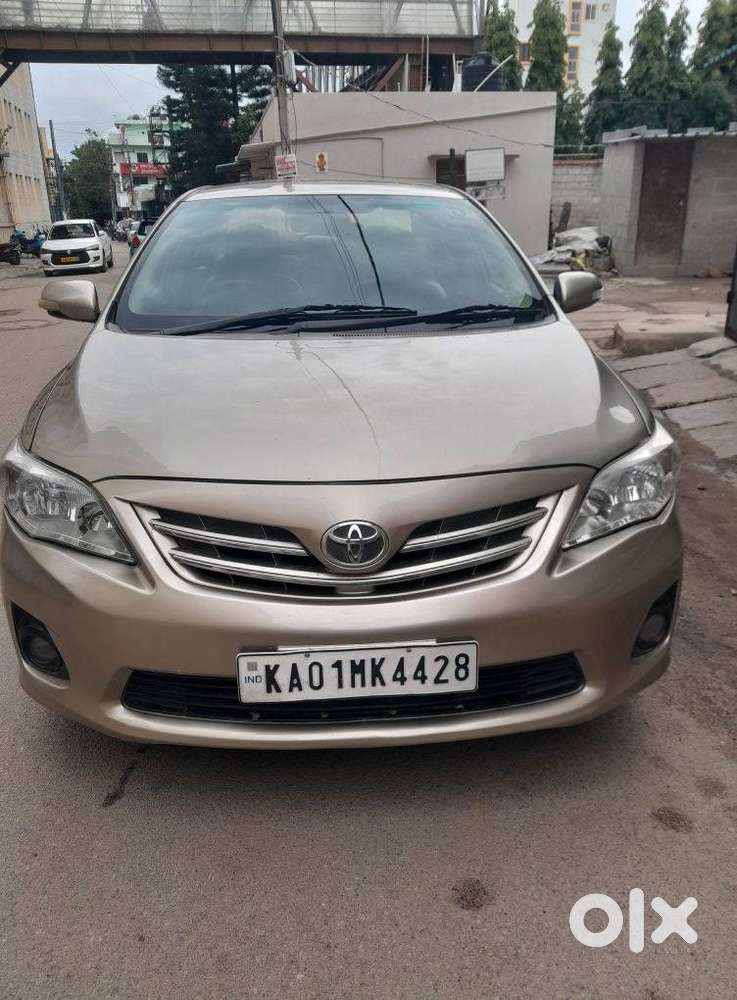 2013 Toyota Corolla Altis — used car price guide