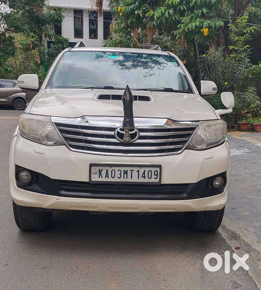 2013 [2011-2016] 3.0 4x2 4 Speed AT — ₹9.95L on OLX