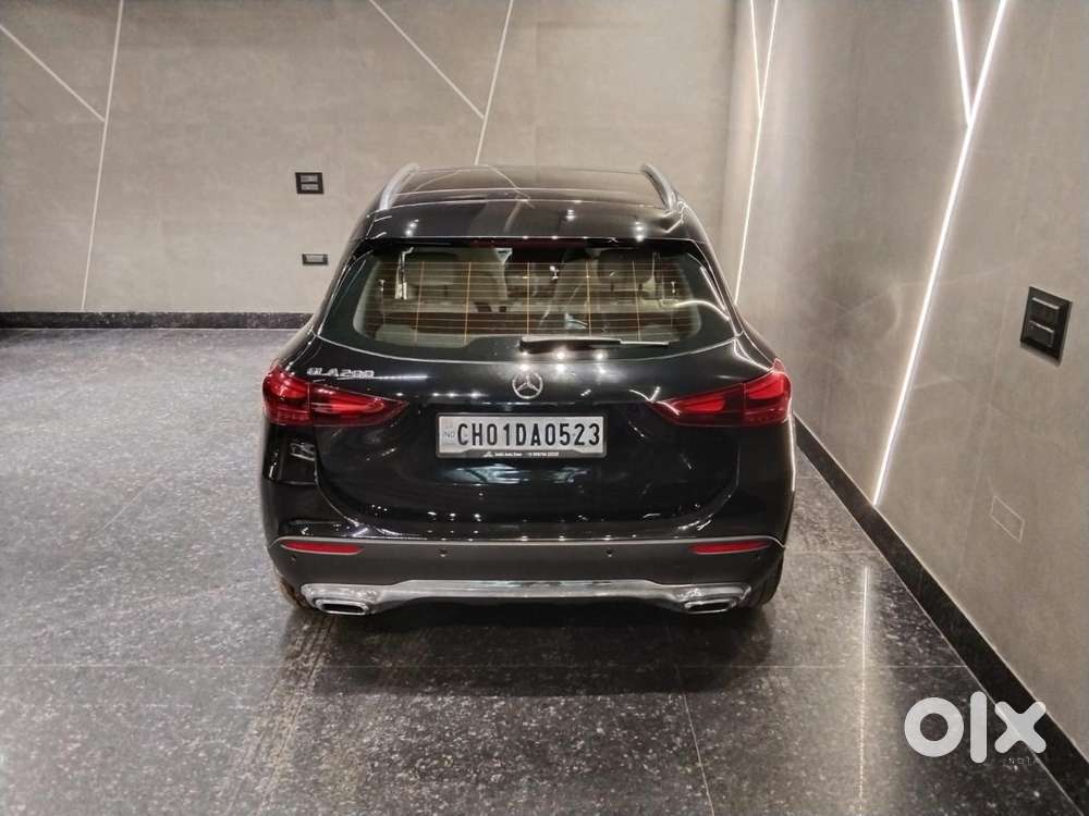 2025 GLA 200 — ₹38.9L on OLX
