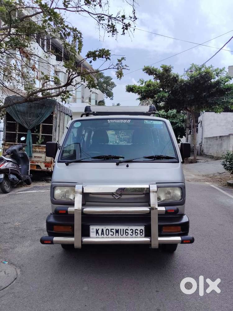 2017 8 Seater — ₹3.15L on OLX