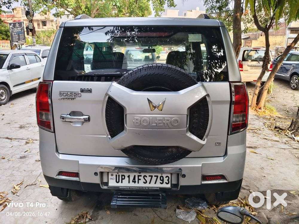 2023 N8 — ₹8.65L on OLX