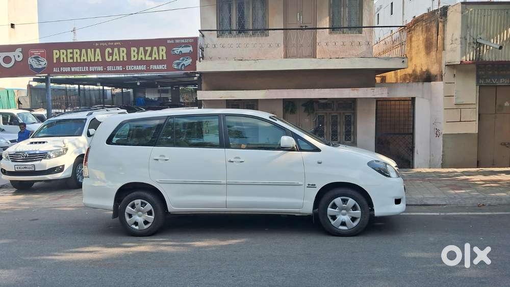 2011 2.5 G (Diesel) 7 Seater — ₹6.40L on OLX