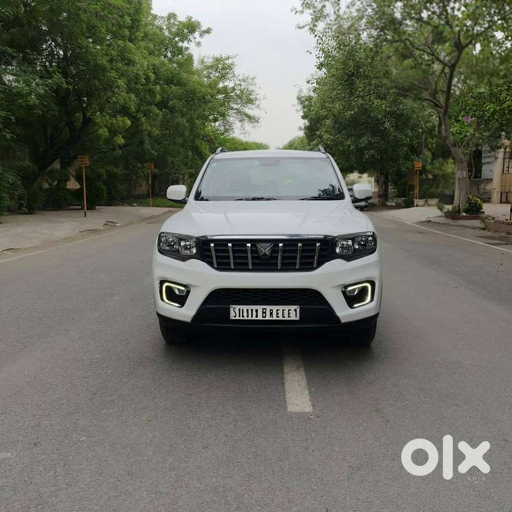 2025 2.0 Z2 Petrol MT 7 Str — ₹14.5L on OLX