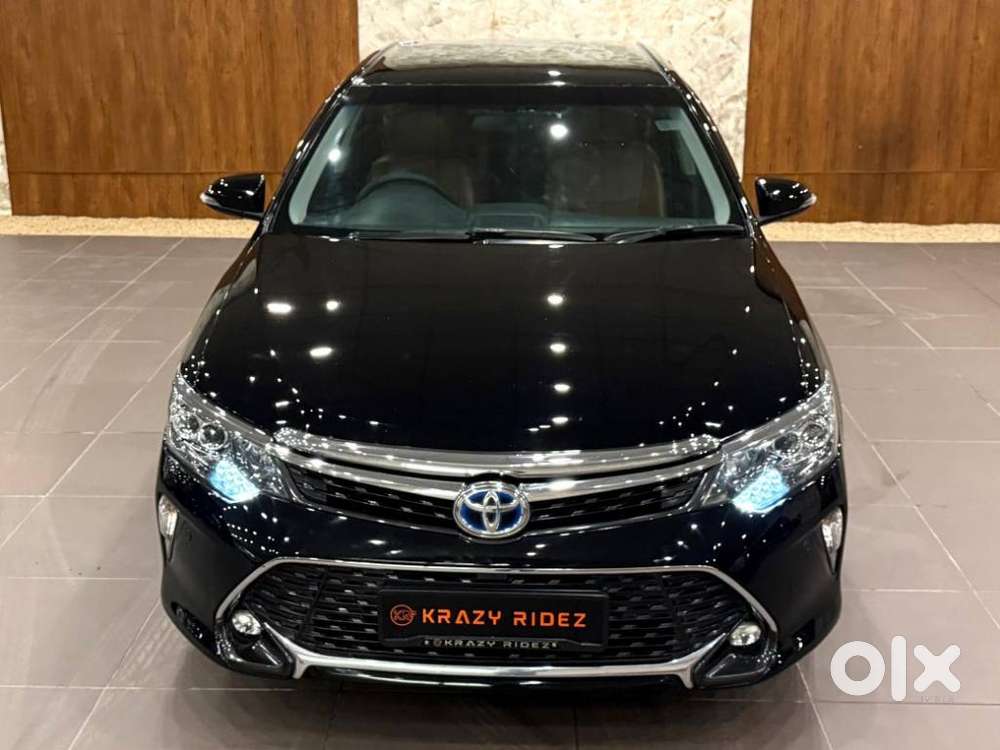 2018 Toyota Camry — used car price guide